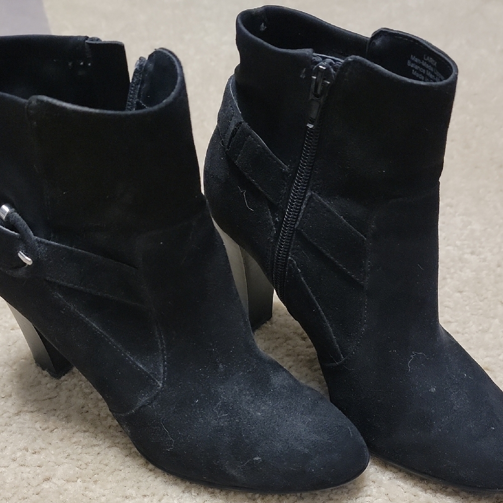 Elegant Black Suede Ankle Boots